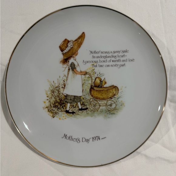 Holly Hobbie Other - Mother's Day 1974 Decorative Plate with Little Girl and Pram Holly Hobbie